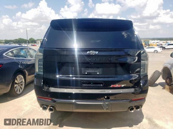 ✅ 2025 Chevrolet Suburban RST • VIN: 1GNS6ERD5SR102037 • Lot: 58316155. Listed on Copart with 25,893 mi. Free auction sales archive from the USA and detailed vehicle history report at DreamBid. Image 6.