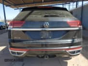 ✅ 2022 Volkswagen Atlas SEL R-Line • VIN: 1V2SE2CA7NC217401 • Lot: 60704375. Wystawiony na Copart z przebiegiem 46 560 mil. Bezpłatny archiwum sprzedaży aukcyjnych z USA i szczegółowy raport historii pojazdu na DreamBid. Zdjęcie 6.