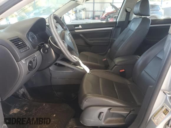 ✅ 2007 Volkswagen Jetta Wolfsburg Edition • VIN: 3VWEF71K77M202139 • Lot: 90953845. Listed on Copart with 190,408 mi. Free auction sales archive from the USA and detailed vehicle history report at DreamBid. Image 7.