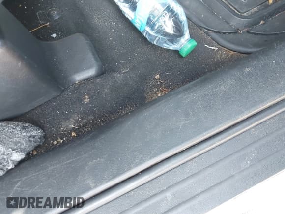 ✅ 2007 Mazda 5 Touring • VIN: JM1CR293770148023 • Lot: 42468163. Listed on IAAI with 197,871 mi. Free auction sales archive from the USA and detailed vehicle history report at DreamBid. Image 13.