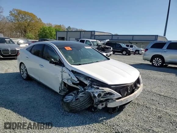 ✅ 2015 Hyundai Azera Limited • VIN: KMHFH4JG1FA433220 • Лот: 50007845. Опубликован ранее на Copart с пробегом 133 942 миль. Бесплатный доступ к архиву аукционных продаж из США и подробный отчёт об истории автомобиля на DreamBid. Изображение 10.