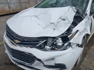 ✅ 2018 Chevrolet Cruze Premier • VIN: 1G1BF5SM3J7101054 • Лот: 43456753. Опубликован ранее на IAAI с пробегом 142 857 миль. Бесплатный доступ к архиву аукционных продаж из США и подробный отчёт об истории автомобиля на DreamBid. Изображение 6.