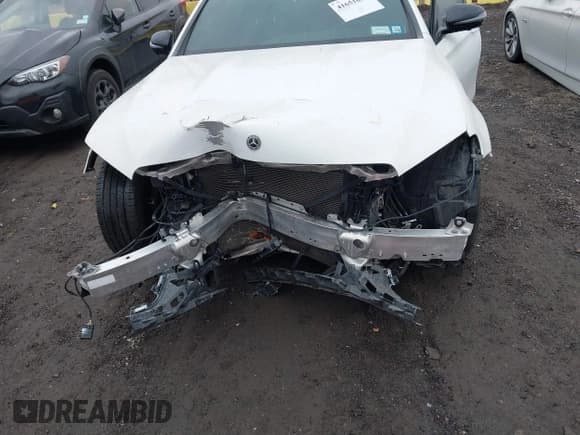 ✅ 2021 Mercedes-Benz E 350 • VIN: W1KZF8EB6MB001569 • Lot: 41651693. Wystawiony na IAAI z przebiegiem 35 156 mil. Bezpłatny archiwum sprzedaży aukcyjnych z USA i szczegółowy raport historii pojazdu na DreamBid. Zdjęcie 6.