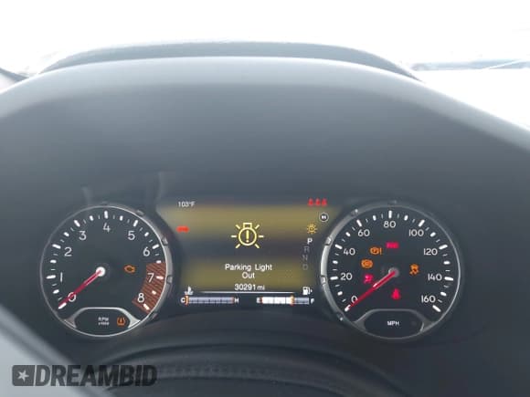 ✅ 2019 Jeep Renegade Trailhawk • VIN: ZACNJBC15KPK04595 • Lot: 42675223. Wystawiony na IAAI z przebiegiem 30 291 mil. Bezpłatny archiwum sprzedaży aukcyjnych z USA i szczegółowy raport historii pojazdu na DreamBid. Zdjęcie 7.