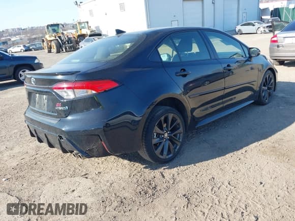 ✅ 2023 Toyota Corolla Hybrid LE • VIN: JTDBCMFE1P3025251 • Lot: 41774234. Wystawiony na IAAI z przebiegiem 52 482 mil. Bezpłatny archiwum sprzedaży aukcyjnych z USA i szczegółowy raport historii pojazdu na DreamBid. Zdjęcie 4.