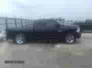 2018 Ram 1500 Express z VIN 1C6RR7FT0JS171660, wystawiony jako IAAI lot #36854451 z przebiegiem 82 310 mil mil oraz . Historia ofert i sprzedaży dostępna na DreamBid. Obrazek 13.