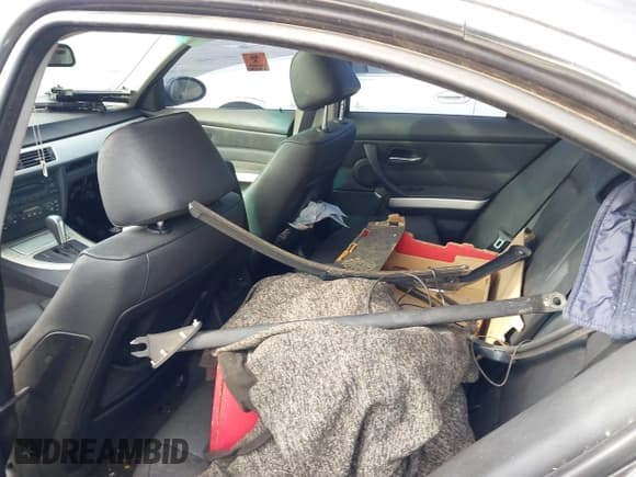 ✅ 2006 BMW 3 Series 330i • VIN: WBAVB33526PS16518 • Lot: 43775899. Listed on IAAI with Not provided. Free auction sales archive from the USA and detailed vehicle history report at DreamBid. Image 8.