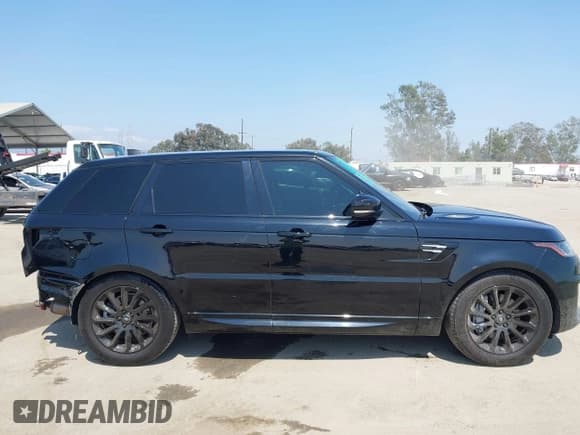 ✅ 2020 Land Rover Range Rover Sport HSE • VIN: SALWR2SU6LA884514 • Lot: 42420304. Listed on IAAI with 89,760 mi. Free auction sales archive from the USA and detailed vehicle history report at DreamBid. Image 14.
