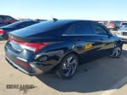 ✅ 2024 Hyundai Elantra Limited • VIN: KMHLP4DG8RU822425 • Lot: 43631648. Wystawiony na IAAI z przebiegiem 11 428 mil. Bezpłatny archiwum sprzedaży aukcyjnych z USA i szczegółowy raport historii pojazdu na DreamBid. Zdjęcie 4.