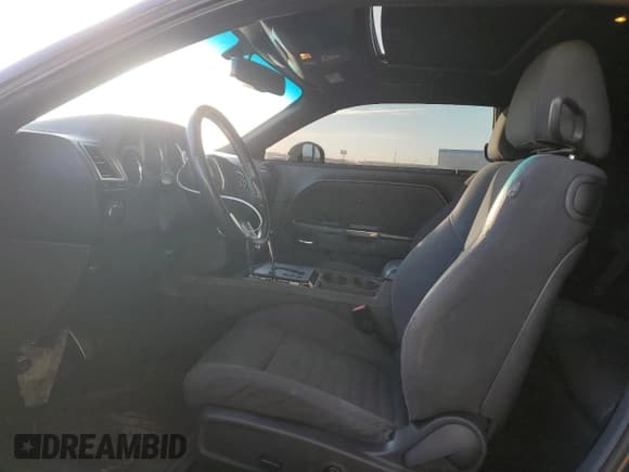 ✅ 2014 Dodge Challenger SXT • VIN: 2C3CDYAG4EH225136 • Lot: 81338264. Wystawiony na Copart z przebiegiem 158 061 mil. Bezpłatny archiwum sprzedaży aukcyjnych z USA i szczegółowy raport historii pojazdu na DreamBid. Zdjęcie 7.