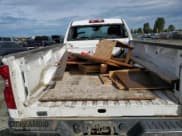 ✅ 2022 Chevrolet Silverado 2500HD • VIN: 1GC0YNE79NF136689 • Lot: 71983673. Wystawiony na Copart z przebiegiem 75 982 mil. Bezpłatny archiwum sprzedaży aukcyjnych z USA i szczegółowy raport historii pojazdu na DreamBid. Zdjęcie 10.