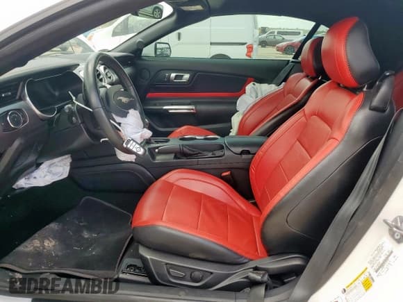 ✅ 2020 Ford Mustang GT Premium • VIN: 1FATP8FF3L5124277 • Lot: 61865115. Listed on Copart with 85,300 mi. Free auction sales archive from the USA and detailed vehicle history report at DreamBid. Image 7.