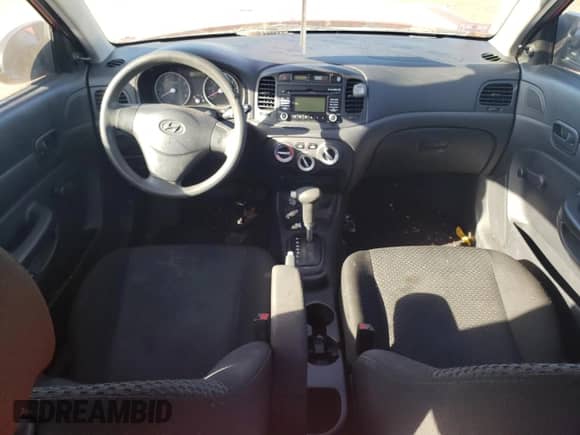 2008 Hyundai Accent GS с VIN KMHCM36C98U100151, выставлен на аукционе Copart как лот 78369464 с пробегом 122 198 миль миль и Списание • Salvage title. История ставок и продаж доступна на DreamBid. Изображение 8.