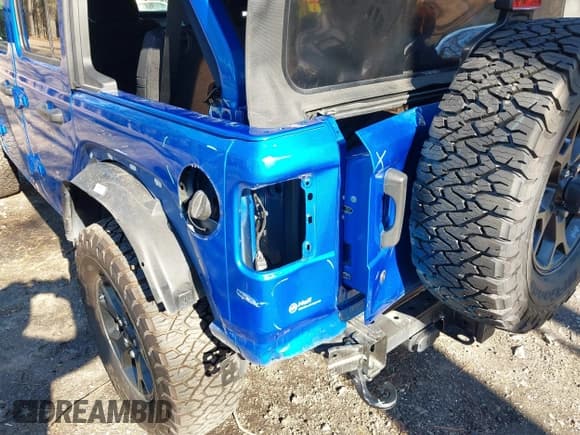 ✅ 2021 Jeep Wrangler Unlimited Sport S • VIN: 1C4HJXDG1MW722743 • Лот: 41237900. Опубликован ранее на IAAI с пробегом 35 662 миль. Бесплатный доступ к архиву аукционных продаж из США и подробный отчёт об истории автомобиля на DreamBid. Изображение 6.