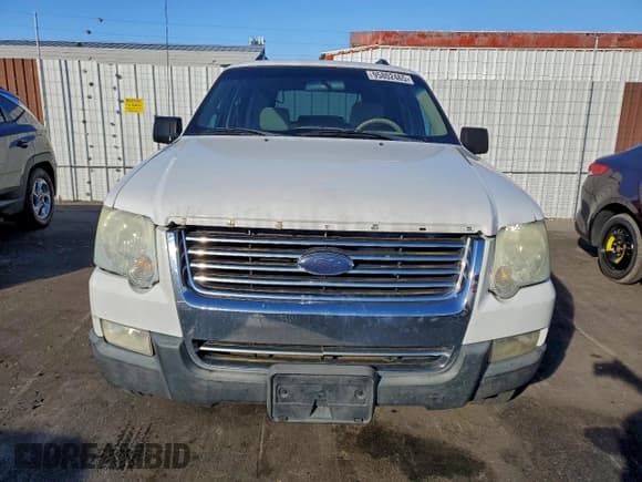 ✅ 2007 Ford Explorer XLT • VIN: 1FMEU73E97UB03992 • Lot: 95802465. Listed on Copart with 137,194 mi. Free auction sales archive from the USA and detailed vehicle history report at DreamBid. Image 5.