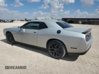 ✅ 2021 Dodge Challenger SXT • VIN: 2C3CDZAG3MH501519 • Lot: 65345094. Wystawiony na Copart z przebiegiem 25 550 mil. Bezpłatny archiwum sprzedaży aukcyjnych z USA i szczegółowy raport historii pojazdu na DreamBid. Zdjęcie 2.