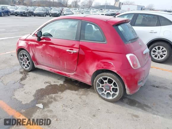 ✅ 2012 FIAT 500 Sport • VIN: 3C3CFFBR3CT126441 • Lot: 43755958. Wystawiony na IAAI z przebiegiem 121 972 mil. Bezpłatny archiwum sprzedaży aukcyjnych z USA i szczegółowy raport historii pojazdu na DreamBid. Zdjęcie 3.