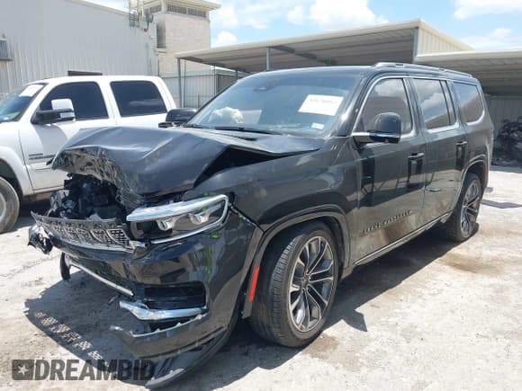 ✅ 2022 Jeep Grand Wagoneer Series III • VIN: 1C4SJVGJXNS116321 • Лот: 42676664. Опубликован ранее на IAAI с пробегом 55 814 миль. Бесплатный доступ к архиву аукционных продаж из США и подробный отчёт об истории автомобиля на DreamBid. Изображение 2.