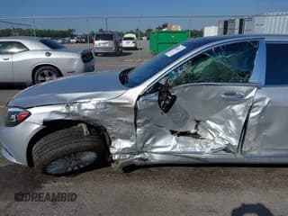 ✅ 2016 Mercedes-Benz Maybach S • VIN: WDDUX7GBXGA268013 • Лот: 42066333. Опубликован ранее на IAAI с пробегом 45 827 миль. Бесплатный доступ к архиву аукционных продаж из США и подробный отчёт об истории автомобиля на DreamBid. Изображение 6.