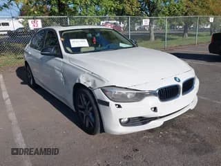 ✅ 2015 BMW 3 Series 328i xDrive • VIN: WBA3B5G58FNS14703 • Лот: 43357969. Опубликован ранее на IAAI с пробегом 112 214 миль. Бесплатный доступ к архиву аукционных продаж из США и подробный отчёт об истории автомобиля на DreamBid. Изображение 1.
