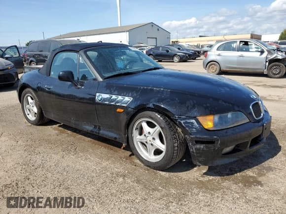 ✅ 1997 BMW 3 Series Z3 1.9 • VIN: 4USCH7329VLB78715 • Лот: 80385315. Опубликован ранее на Copart с пробегом 198 382 миль. Бесплатный доступ к архиву аукционных продаж из США и подробный отчёт об истории автомобиля на DreamBid. Изображение 4.