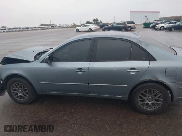 ✅ 2010 Hyundai Sonata GLS • VIN: 5NPET4ACXAH647927 • Lot: 43509394. Listed on IAAI with 136,744 mi. Free auction sales archive from the USA and detailed vehicle history report at DreamBid. Image 14.