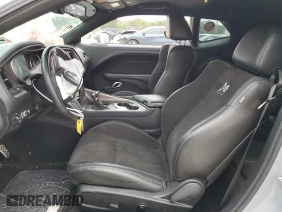 ✅ 2021 Dodge Challenger R/T Scat Pack • VIN: 2C3CDZFJ1MH649849 • Lot: 69032112. Wystawiony na Copart z przebiegiem 11 592 mil. Bezpłatny archiwum sprzedaży aukcyjnych z USA i szczegółowy raport historii pojazdu na DreamBid. Zdjęcie 7.