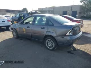 ✅ 2007 Ford Focus S • VIN: 1FAFP34N67W149829 • Lot: 43649356. Listed on IAAI with 114,375 mi. Free auction sales archive from the USA and detailed vehicle history report at DreamBid. Image 3.