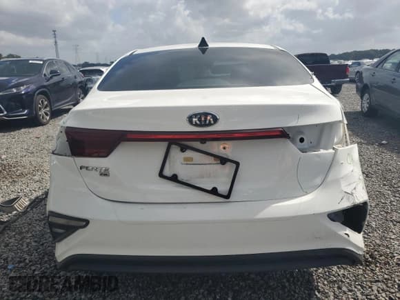 ✅ 2021 Kia Forte LXS • VIN: 3KPF24AD2ME353561 • Лот: 81965585. Опубликован ранее на Copart с пробегом 97 718 миль. Бесплатный доступ к архиву аукционных продаж из США и подробный отчёт об истории автомобиля на DreamBid. Изображение 6.