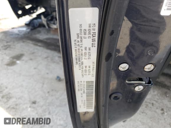 ✅ 2018 Dodge Challenger T/A • VIN: 2C3CDZBT3JH300663 • Lot: 57304034. Wystawiony na Copart z przebiegiem 77 369 mil. Bezpłatny archiwum sprzedaży aukcyjnych z USA i szczegółowy raport historii pojazdu na DreamBid. Zdjęcie 12.