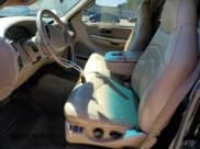 ✅ 2000 Ford F-150 XL • VIN: 2FTRX07L1YCA09359 • Lot: 49236425. Wystawiony na Copart z przebiegiem Nie podano. Bezpłatny archiwum sprzedaży aukcyjnych z USA i szczegółowy raport historii pojazdu na DreamBid. Zdjęcie 7.