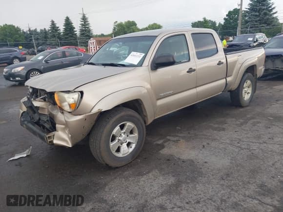 ✅ 2008 Toyota Tacoma • VIN: 5TEMU52N48Z472256 • Lot: 42601232. Wystawiony na IAAI z przebiegiem 304 330 mil. Bezpłatny archiwum sprzedaży aukcyjnych z USA i szczegółowy raport historii pojazdu na DreamBid. Zdjęcie 2.