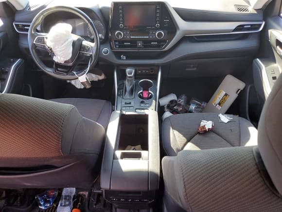 ✅ 2021 Toyota Highlander LE • VIN: 5TDBZRBH0MS069442 • Lot: 85372625. Listed on Copart with Not provided. Free auction sales archive from the USA and detailed vehicle history report at DreamBid. Image 8.