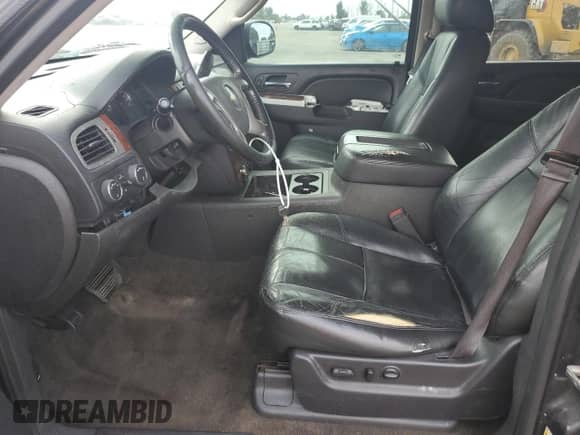 2013 Chevrolet Suburban LT с VIN 1GNSKJE72DR203317, выставлен на аукционе Copart как лот 91554345 с пробегом 254 878 миль миль и Чистый • Clean title. История ставок и продаж доступна на DreamBid. Изображение 7.