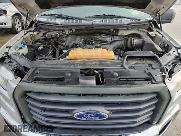 ✅ 2015 Ford F-150 XL • VIN: 1FTEX1CPXFFD11179 • Lot: 86306135. Wystawiony na Copart z przebiegiem 213 578 mil. Bezpłatny archiwum sprzedaży aukcyjnych z USA i szczegółowy raport historii pojazdu na DreamBid. Zdjęcie 11.