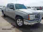 2006 Chevrolet Silverado 1500 LT2 z VIN 2GCEC19T361333158, wystawiony jako IAAI lot #42218305 z przebiegiem 220 009 mil mil oraz . Historia ofert i sprzedaży dostępna na DreamBid. Obrazek 1.