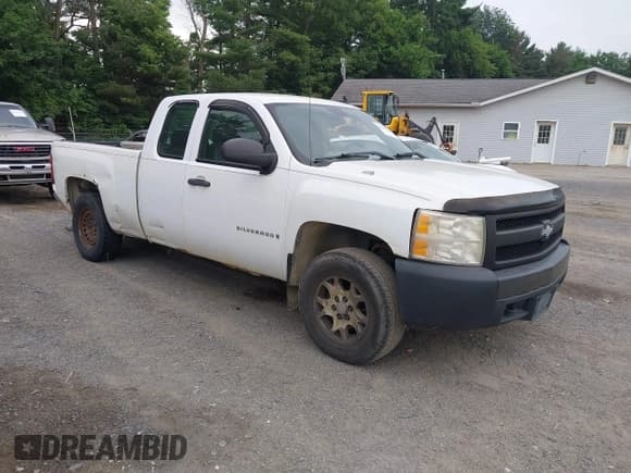 ✅ 2007 Chevrolet Silverado 1500 Work Truck • VIN: 1GCEC19X67Z647639 • Lot: 42681029. Listed on IAAI with 342,106 mi. Free auction sales archive from the USA and detailed vehicle history report at DreamBid. Image 1.