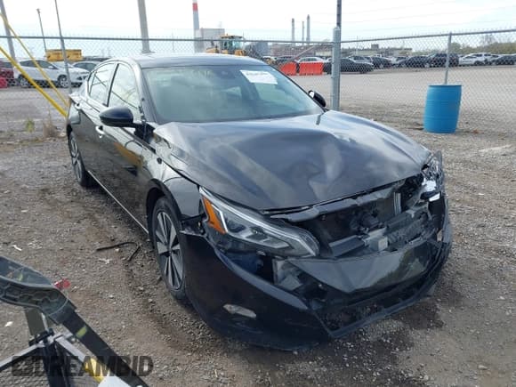 ✅ 2020 Nissan Altima SV • VIN: 1N4BL4DV4LC228475 • Lot: 43547496. Listed on IAAI with 107,797 mi. Free auction sales archive from the USA and detailed vehicle history report at DreamBid. Image 1.