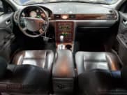 ✅ 2006 Ford Five Hundred Limited • VIN: 1FAHP28176G124957 • Lot: 93204345. Wystawiony na Copart z przebiegiem 132 352 mil. Bezpłatny archiwum sprzedaży aukcyjnych z USA i szczegółowy raport historii pojazdu na DreamBid. Zdjęcie 8.