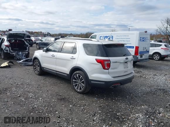 ✅ 2018 Ford Explorer Platinum • VIN: 1FM5K8HT0JGA96195 • Лот: 43659156. Опубликован ранее на IAAI с пробегом 75 269 миль. Бесплатный доступ к архиву аукционных продаж из США и подробный отчёт об истории автомобиля на DreamBid. Изображение 3.