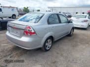 ✅ 2010 Chevrolet Aveo 1LT • VIN: KL1TD5DE2AB112915 • Lot: 43027992. Listed on IAAI with 122,569 mi. Free auction sales archive from the USA and detailed vehicle history report at DreamBid. Image 4.