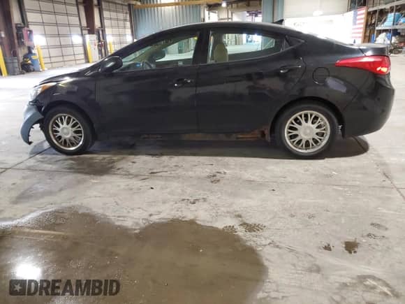 2013 Hyundai Elantra GLS с VIN 5NPDH4AE8DH243222, выставлен на аукционе Copart как лот 86797505 с пробегом 133 533 миль миль и Списание • Salvage title. История ставок и продаж доступна на DreamBid. Изображение 2.