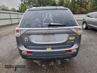 ✅ 2014 Mitsubishi Outlander SE • VIN: JA4AD3A30EZ019079 • Лот: 94529975. Опубликован ранее на Copart с пробегом 272 143 миль. Бесплатный доступ к архиву аукционных продаж из США и подробный отчёт об истории автомобиля на DreamBid. Изображение 6.