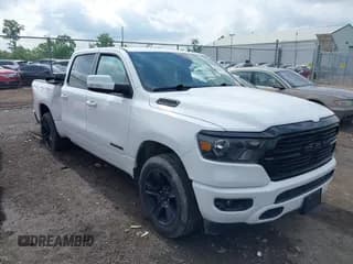 ✅ 2020 Ram 1500 Big Horn • VIN: 1C6SRFFT7LN327786 • Lot: 42114331. Wystawiony na IAAI z przebiegiem 43 259 mil. Bezpłatny archiwum sprzedaży aukcyjnych z USA i szczegółowy raport historii pojazdu na DreamBid. Zdjęcie 1.