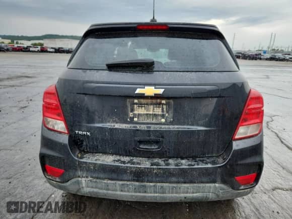 2020 Chevrolet Trax LS with VIN KL7CJKSB3LB085619, listed as a Copart auction lot 82347405 with 100,292 mi miles and Salvage title. Bid and sale history available at DreamBid. Image 6.