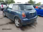 2009 MINI Hardtop with VIN WMWMF33529TU73545, listed as a IAAI auction lot 43381138 with 126,704 mi miles and . Bid and sale history available at DreamBid. Image 3.