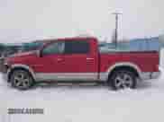 2010 Dodge 1500 Sport z VIN 1D7RV1CT6AS215298, wystawiony jako IAAI lot #41302229 z przebiegiem 299 836 mil mil oraz . Historia ofert i sprzedaży dostępna na DreamBid. Obrazek 14.