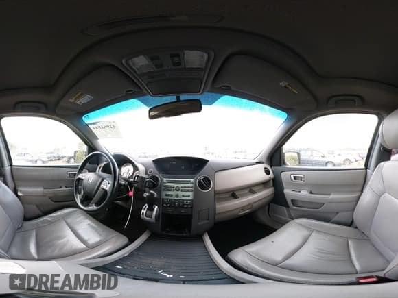 ✅ 2010 Honda Pilot EX-L • VIN: 5FNYF4H52AB034579 • Lot: 42961844. Listed on IAAI with 203,881 mi. Free auction sales archive from the USA and detailed vehicle history report at DreamBid. Image 18.