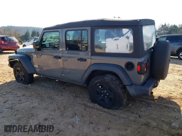 ✅ 2020 Jeep Wrangler Unlimited Sport • VIN: 1C4HJXDN2LW154113 • Lot: 86244304. Listed on Copart with 47,442 mi. Free auction sales archive from the USA and detailed vehicle history report at DreamBid. Image 2.
