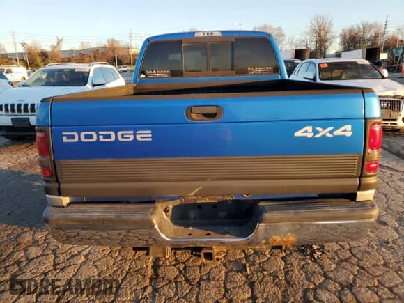 2001 Dodge 1500 с VIN 1B7HF13ZX1J231338, выставлен на аукционе Copart как лот 83345194 с пробегом Не указан миль и Списание • Salvage title. История ставок и продаж доступна на DreamBid. Изображение 6.